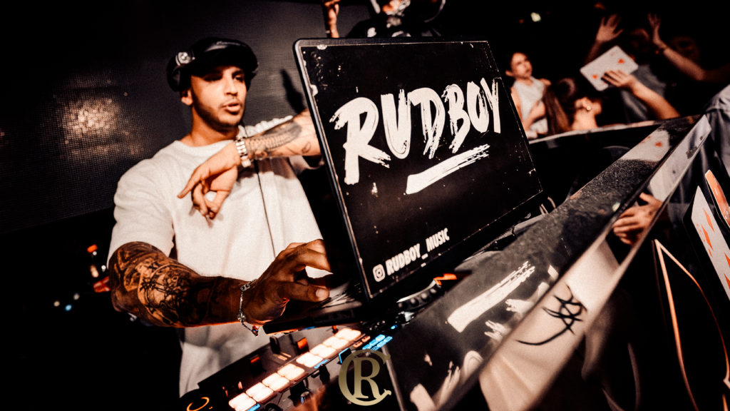 WELCOME TO FABULOUS R CLUB STRASBOURG